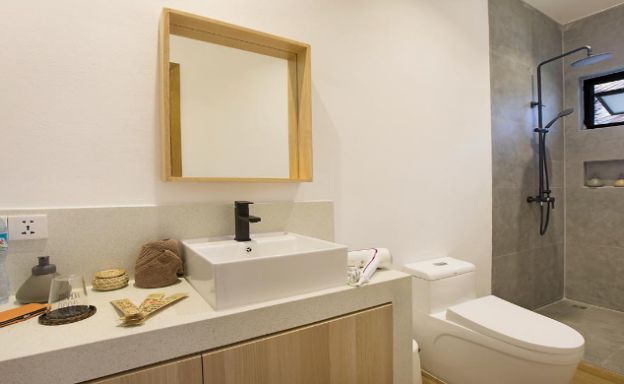 Beautiful 8 Bedroom Pool Villa for Sale in Bangrak