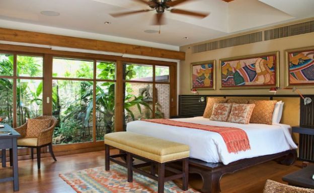 Unique 9 Bed Beachfront Villa Resort in Bangrak