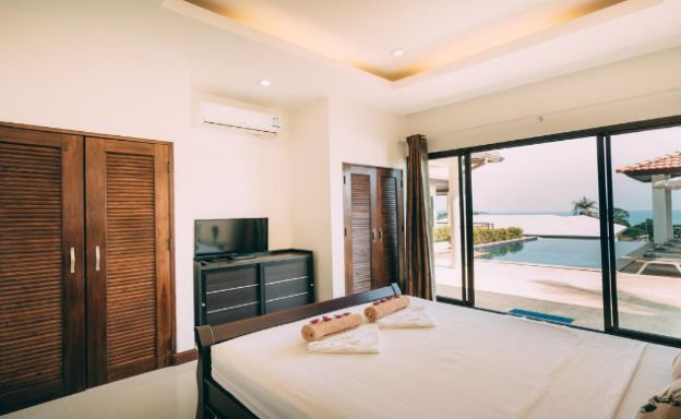 Modern 3 Bed Sea-view Villa + 1 Apartment in Lamai