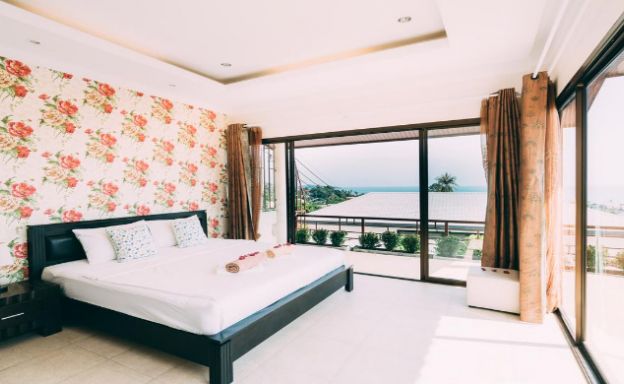 Modern 3 Bed Sea-view Villa + 1 Apartment in Lamai