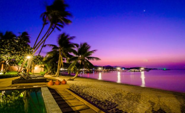 Tropical 18 Bedroom Beachfront Resort in Bangrak