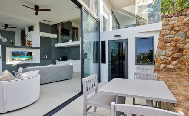 Unique 5 Bedroom Luxury Sea View Villa in Plai Laem