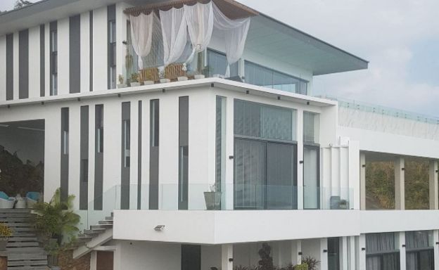 Unique 5 Bedroom Luxury Sea View Villa in Plai Laem