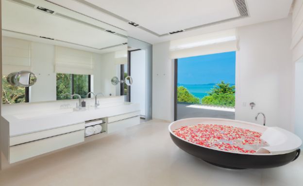 Majestic 6 Bed Luxury Beachfront Villa in Cape Yamu