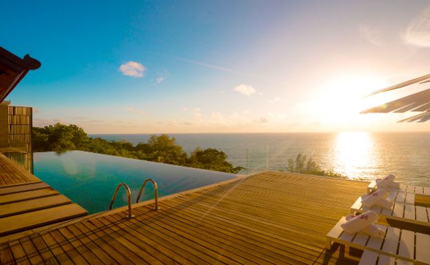 Luxury 5 Bed Sea View Beachside Villa in Phuket