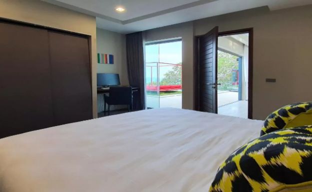 Minimalist 3 Bed Luxury Sea View Villa in Chaweng Noi