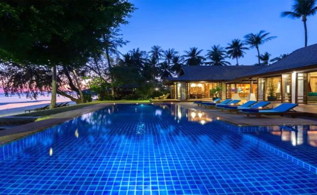 Luxury 6 Bedroom Beachfront Pool Villa in Lipa Noi