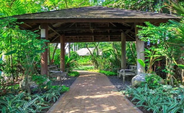 Luxury 6 Bedroom Beachfront Pool Villa in Lipa Noi