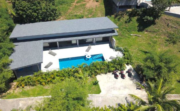 Beautiful 4 Bedroom Private Pool Villa In Maenam