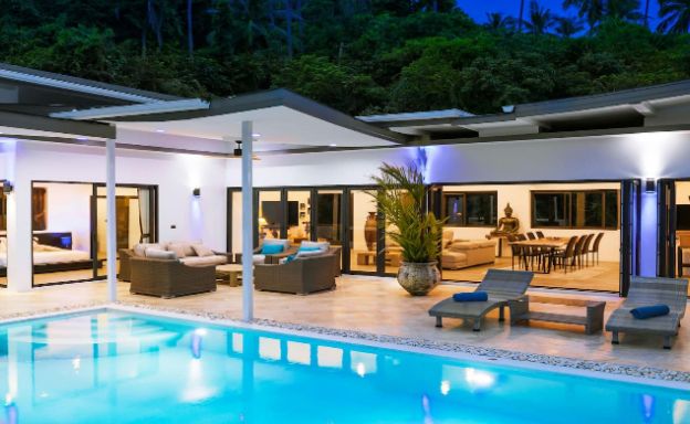 Contemporary 5 Bed Luxury Sea View Villa in Lamai