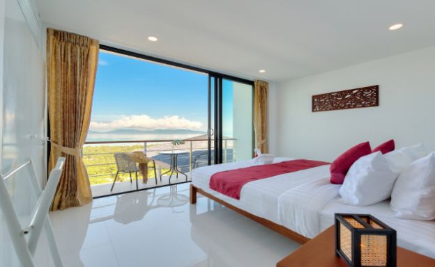 Modern 4 Bedroom Sea View Pool Villa in Maenam