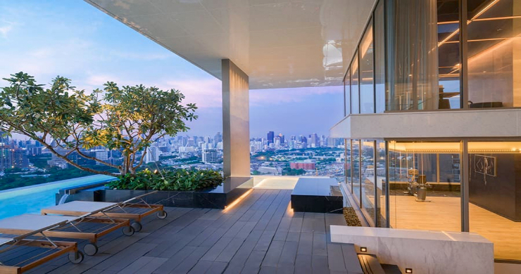 Luxury 3 Bed Penthouse with City Views in Bangkok-11