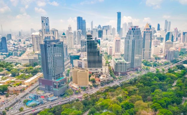 Luxury 3 Bed Penthouse with City Views in Bangkok