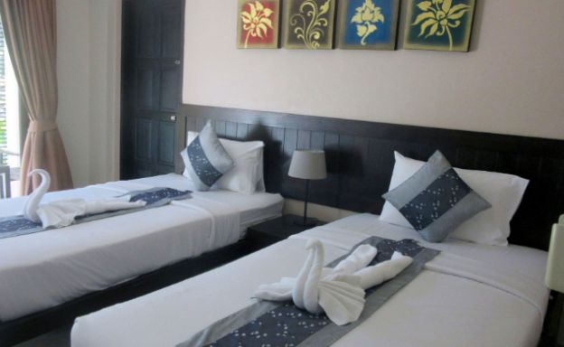 Charming Resort Close to Beautiful Maenam Beach