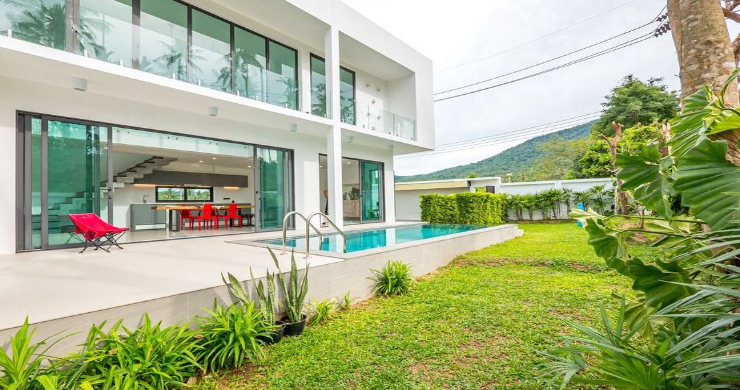 New Modern 4 Bed Pool Villa in Peaceful Maenam-4