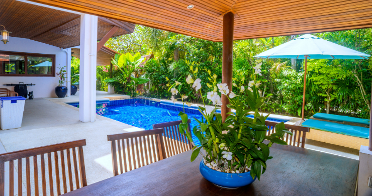 Tropical 4 Bedroom Beachside Villa in Hua Thanon-6