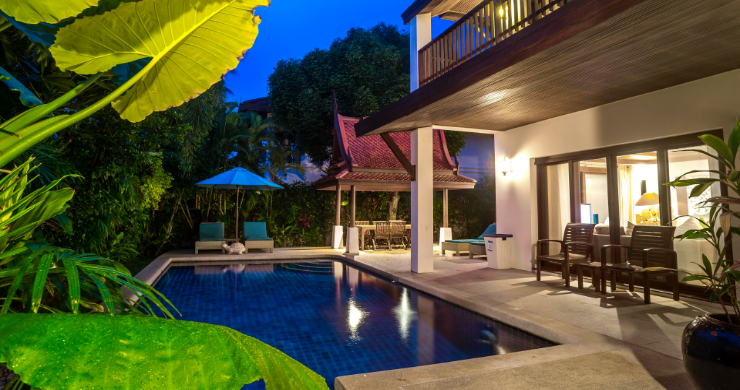 Tropical 4 Bedroom Beachside Villa in Hua Thanon-20