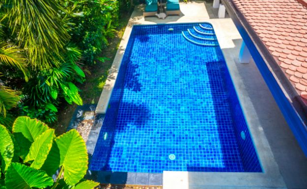 Tropical 4 Bedroom Beachside Villa in Hua Thanon