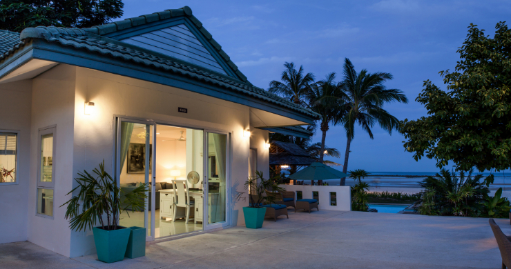 Beautiful 3 Bed Beachfront Villa on Hua Thanon Bay-22