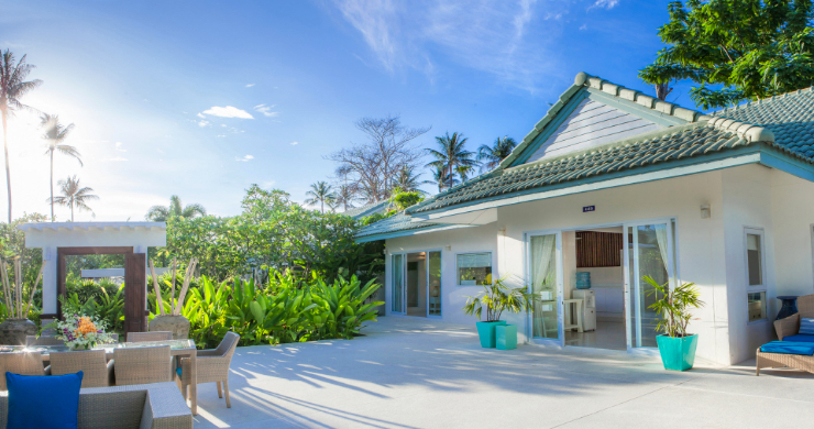 Beautiful 3 Bed Beachfront Villa on Hua Thanon Bay-16