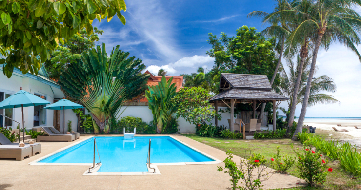 Beautiful 3 Bed Beachfront Villa on Hua Thanon Bay-3