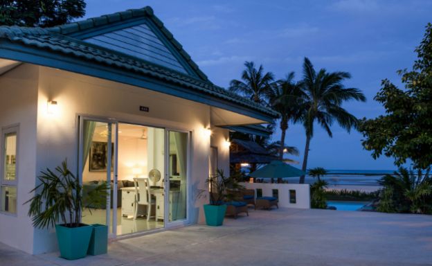 Beautiful 3 Bed Beachfront Villa on Hua Thanon Bay