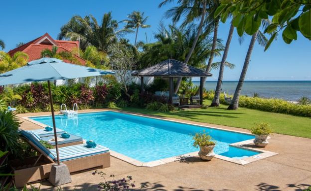 Beautiful 3 Bed Beachfront Villa on Hua Thanon Bay