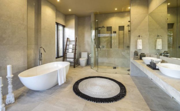 Elegant 5 Bedroom Beachfront Villa in Thong Krut