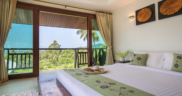 Expansive 6 Bedroom Sea View Villa in Maenam-11