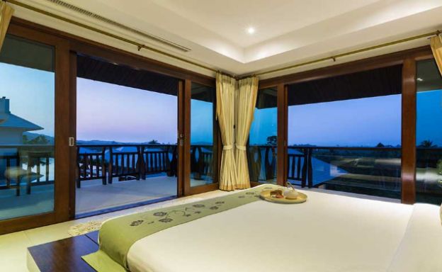 Expansive 6 Bedroom Sea View Villa in Maenam