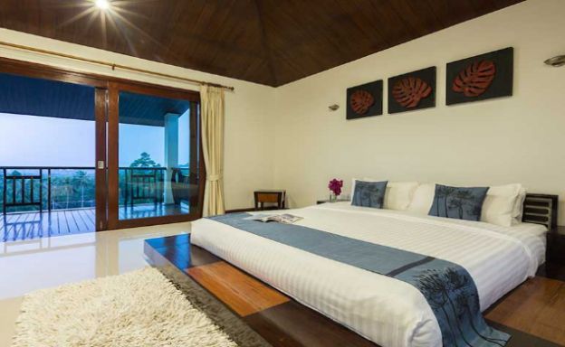 Expansive 6 Bedroom Sea View Villa in Maenam