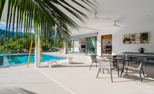 Investment Property 3 Villas for Sale in Chaweng Noi