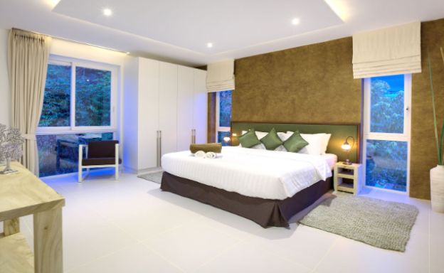 Modern 3 Bed Pool Sea-view Apartment in Big Buddha