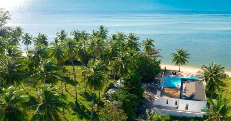 Sleek Modern 3 Bed Beachfront Villa for Sale in Lipa Noi-11