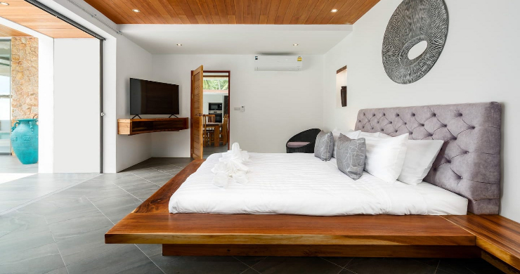 Sleek Modern 3 Bed Beachfront Villa for Sale in Lipa Noi-8