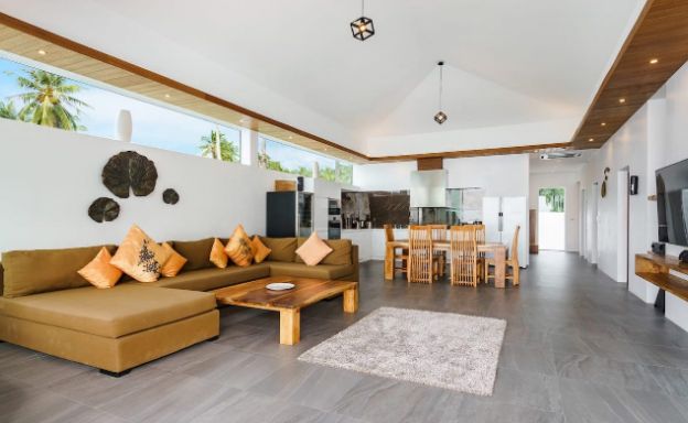 Sleek Modern 3 Bed Beachfront Villa for Sale in Lipa Noi