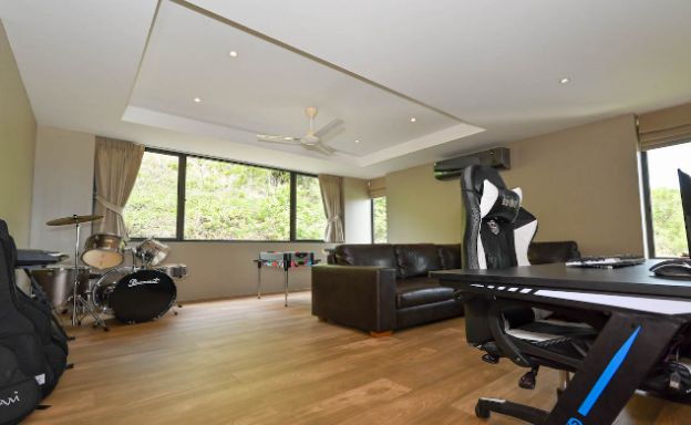 Luxury 6 Bedroom Private Sea View Villa in Plai Laem