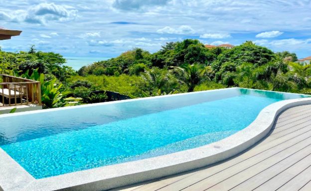 Sumptuous 4 Bed Luxury Sea View Villa in Plai Laem