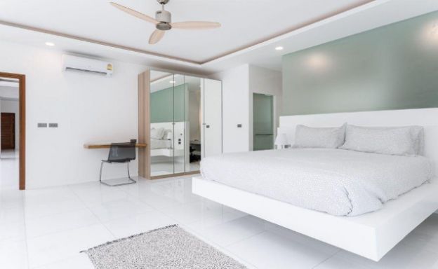 koh-samui-luxury-villa-big-garden-maenam