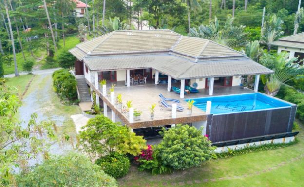 koh-samui-villa-for-sale-big-garden-taling-ngam