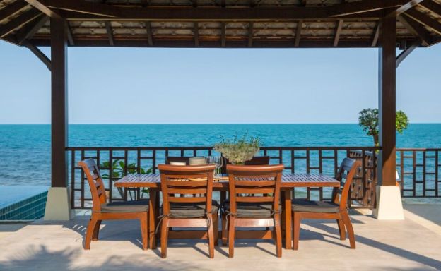 koh-samui-beachfront-villa-for-sale-choeng-mon