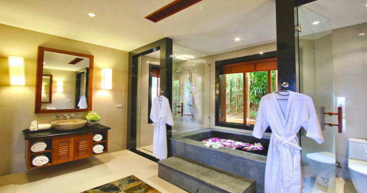 phuket-luxury-villa-for-sale-5-bed-surin-15