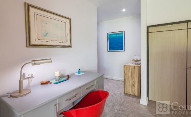 beachside-villa-for-sale-koh-samui-big-garden