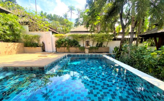 koh-samui-villa-for-sale-pool-in-maenam