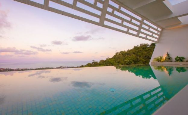 This stylish contemporary Luxury Villa for sale in Koh Samui is situated in a prime part of the Chaweng hillside.