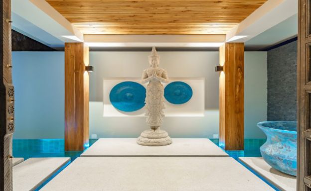 koh-samui-luxury-pool-villa-bali-style-maenam