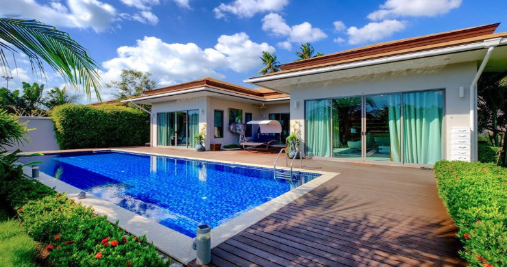 large-garden-villa-for-sale-phuket-6