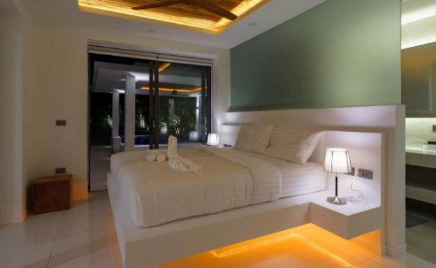 koh-samui-3+1-bedroom-bali-pool-villa-in-maenam