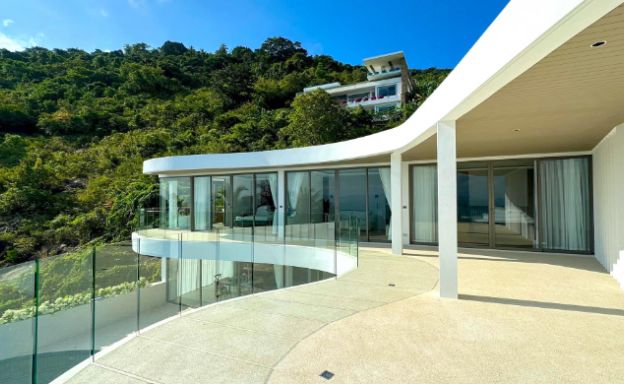 New Ultra-Modern 4 Bed Seaview Villa in Bang Por