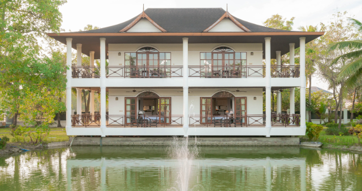 mansion-with-lake-view-for-sale-hua-hin-1